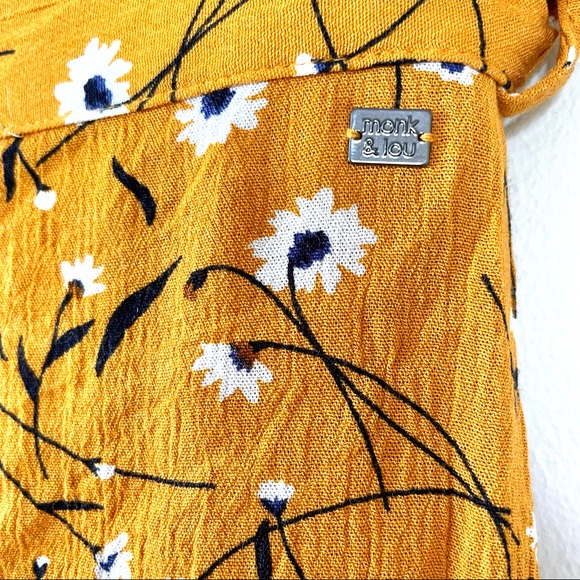 SALE NWOT floral wrap skirt - Picture 4 of 5